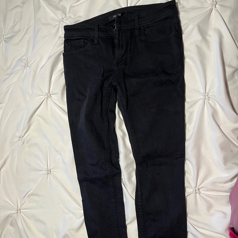 Fidelity Women’s Black Jeans size 28